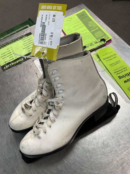 Vist Large View of Product Image Which is Used CCM SKATES Girls Figure Skate White Youth 08.0
