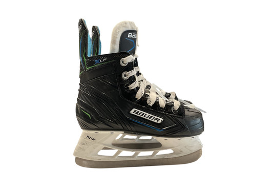 Vist Large View of Product Image Which is Used Bauer X 05 SZ Y12 Youth Hockey Skate Youth 12.0