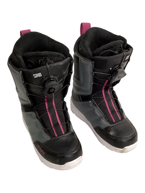Vist Large View of Product Image Which is Used ThirtyTwo HELIX Womens Snowboard Boots Grey