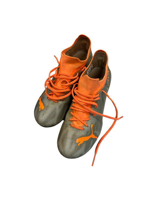 Vist Large View of Product Image Which is Used Puma Soccer Cleats Grey Junior 05