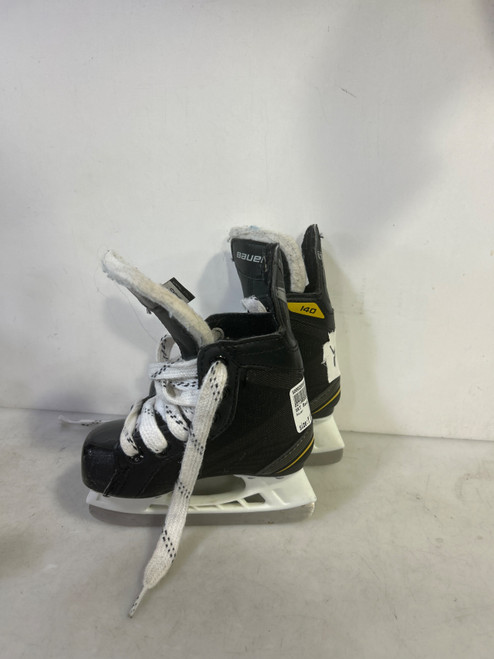 Vist Large View of Product Image Which is Used Bauer SUP 140 Youth Hockey Skate Youth 06.0