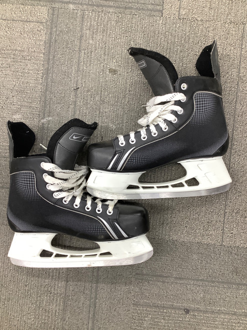 Vist Large View of Product Image Which is Used Bauer ONE 05 Senior Hockey Skate Senior 10