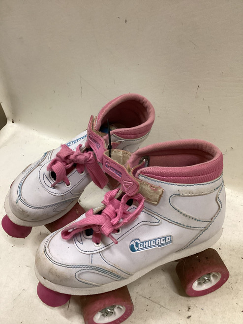 Vist Large View of Product Image Which is Used Chicago QUADS Junior Roller Quad Skates White Junior 01