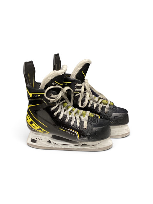 Vist Large View of Product Image Which is Used CCM SUPER TACK A53 Junior Hockey Skate Junior 05
