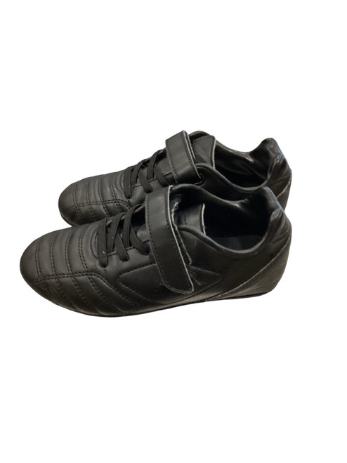 Vist Large View of Product Image Which is Used Brava Soccer Cleats Black Junior 01