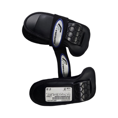Vist Large View of Product Image Which is Used Face Forward ROLLER WRIST GUARDS SZ SM Inline Wrist Guards Black SM