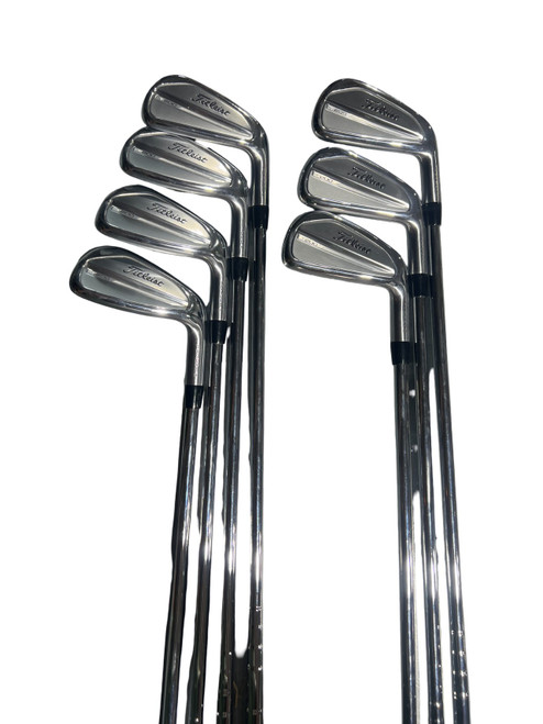 Vist Large View of Product Image Which is Used Titleist T200 Mens Iron Set RH 4I-PW