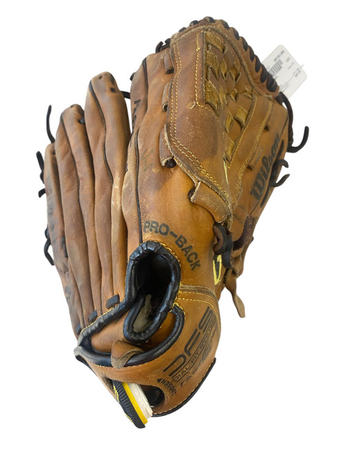 Vist Large View of Product Image Which is Used Wilson DFS BB/SB Glove RH Throw Brown 12 1/2"