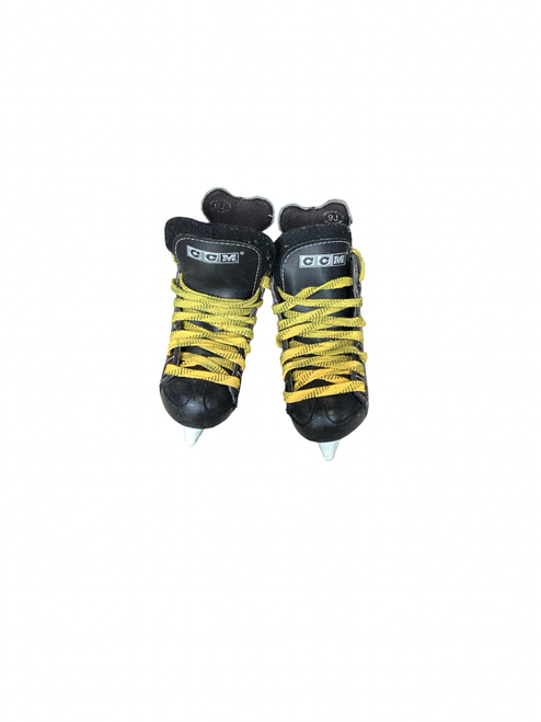 Vist Large View of Product Image Which is Used CCM INTRUDER Youth Hockey Skate Youth 09.0