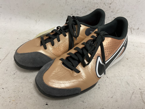 Vist Large View of Product Image Which is Used Nike DA1190-810 Soccer Indoor Shoes Black Senior 6.5