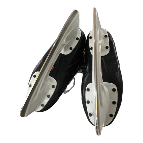 Vist Large View of Product Image Which is Used CCM JET SPEED JR Hockey Skate Junior 3