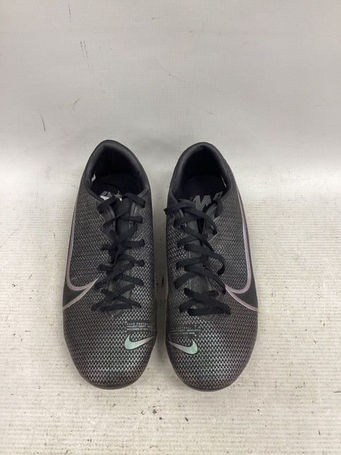 Vist Large View of Product Image Which is Used Nike Soccer Cleats Black Junior 04.5