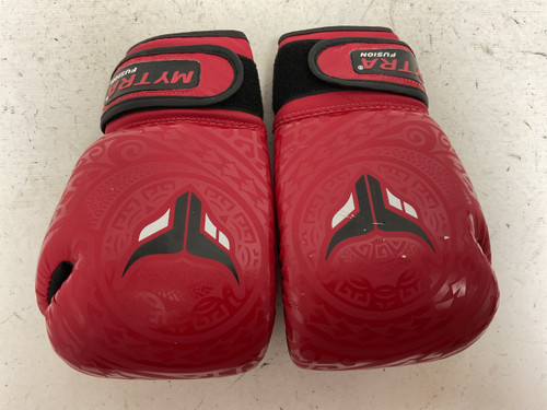 Vist Large View of Product Image Which is Used MYTRA FUSION 6OZ Boxing Gloves Red Junior