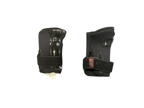 Vist Large View of Product Image Which is Used Dakine Inline Wrist Guards Black MD