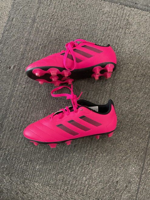 Vist Large View of Product Image Which is Used Adidas Soccer Cleats Pink Junior 01