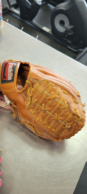 Vist Large View of Product Image Which is Used Franklin COWHIDE 11.5 BB/SB Glove RH Throw None 11 1/2"