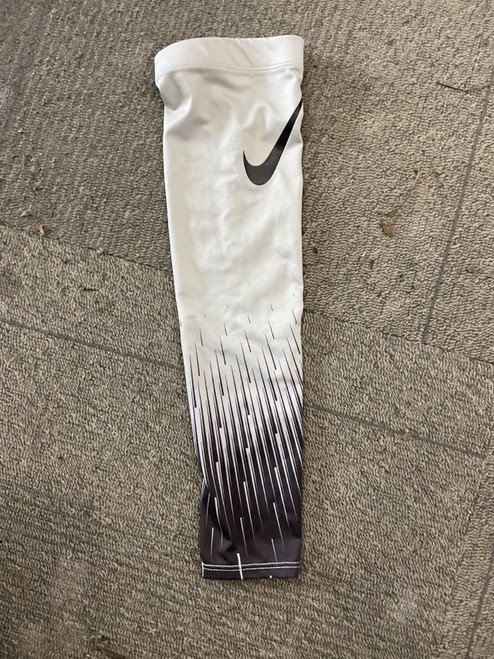 Vist Large View of Product Image Which is Used Nike BB/SB Accessory Grey