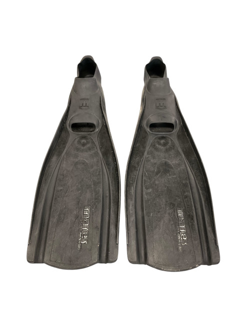 Vist Large View of Product Image Which is Used Mares Water Fins 11-12
