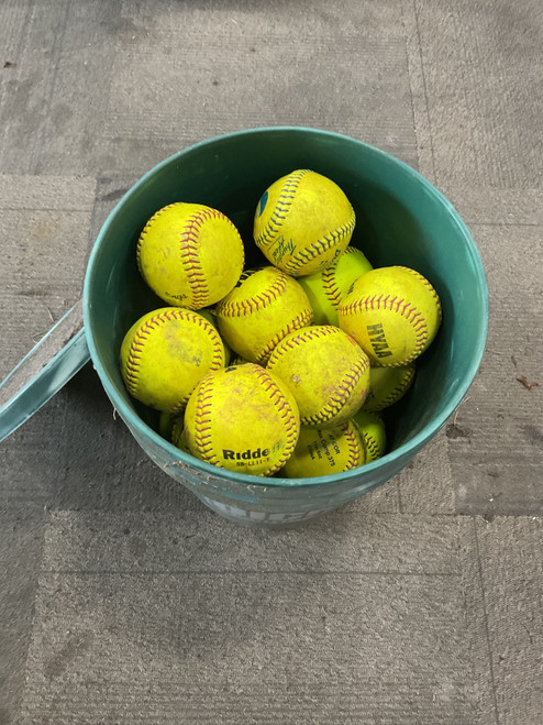 Vist Large View of Product Image Which is Used Dsg 11IN 28 SOFTBALL BUCKETS BB/SB Training Aid