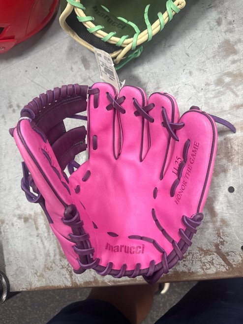 Vist Large View of Product Image Which is Used Marucci CYPRESS SERIES BB/SB Glove RH Throw Pink 11 1/4"