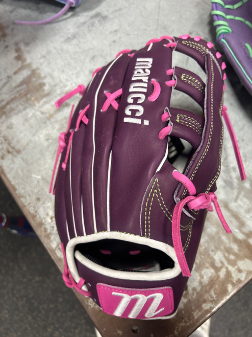 Vist Large View of Product Image Which is Used Marucci CYPRESS SERIES BB/SB Glove RH Throw Purple 13"