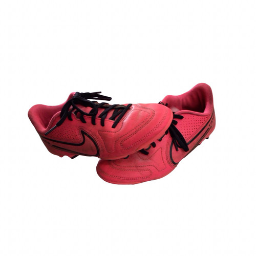 Vist Large View of Product Image Which is Used Nike Soccer Cleats Pink Junior 04