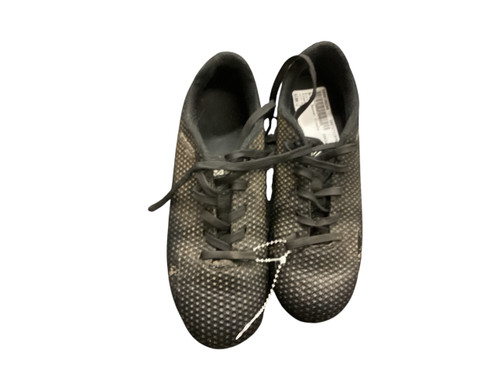 Vist Large View of Product Image Which is Used Brava Soccer Cleats Black Junior 02