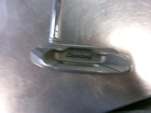 Vist Large View of Product Image Which is Used Cleveland HB SOFT 2 RETRIEVER Mens Putter RH