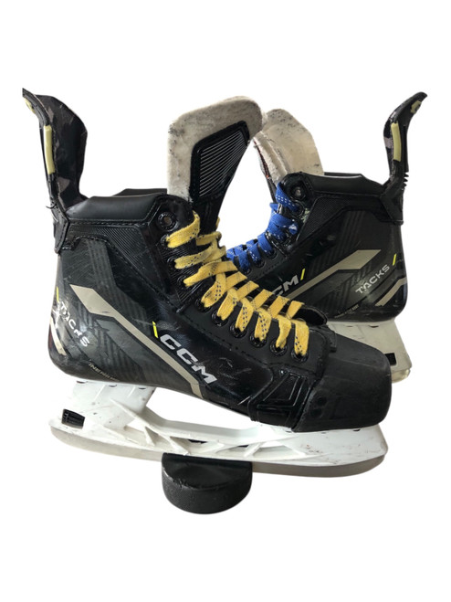 Vist Large View of Product Image Which is Used CCM TACKS AS580 Intermediate Hockey Skate Intermediate 6.0