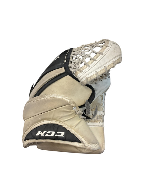 Vist Large View of Product Image Which is Used CCM YT FLEX 2 Youth Goalie Catcher White