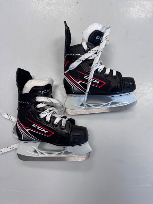 Vist Large View of Product Image Which is Used CCM FT350 Youth Hockey Skate Youth 08.0