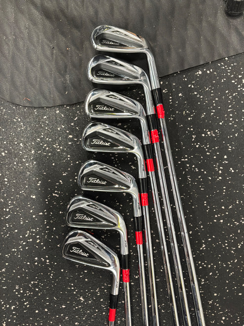 Vist Large View of Product Image Which is Used Titleist AP2 716 Mens Iron Set RH 3I-9I