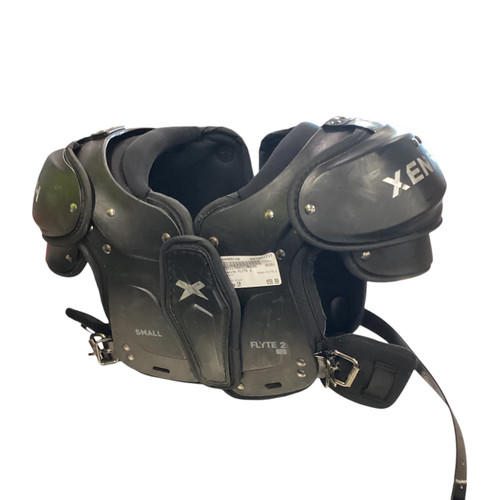 Vist Large View of Product Image Which is Used Xenith FLYTE 2 FB Shoulder Pads Black SM