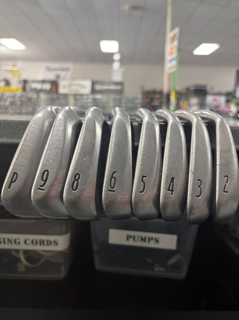 Vist Large View of Product Image Which is Used Titleist DCI 962 Mens Iron Set RH 2I-PW