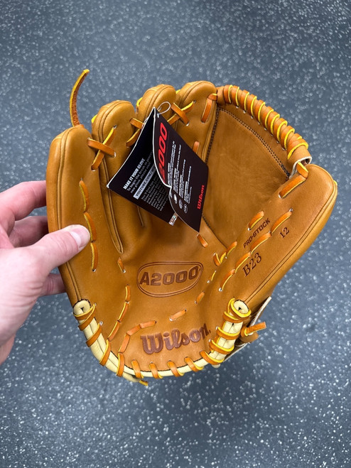 Vist Large View of Product Image Which is New WILSON A2000 Classic B23 GLOVE-12" LH