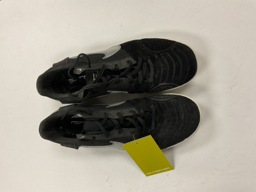 Vist Large View of Product Image Which is Used Nike DC8466-010 Soccer Indoor Shoes Black And White Senior 9.5