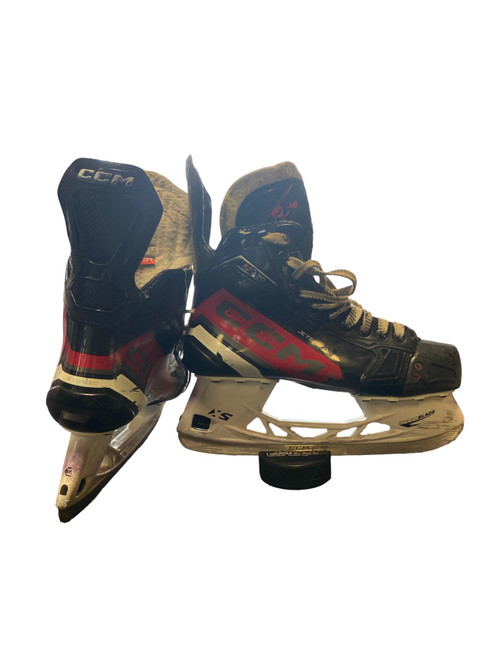 Vist Large View of Product Image Which is Used CCM FT670 Senior Hockey Skate Senior 8
