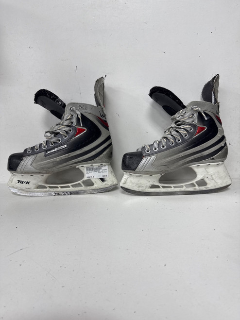 Vist Large View of Product Image Which is Used Bauer VAPOR XII Intermediate Hockey Skate Intermediate 6.0