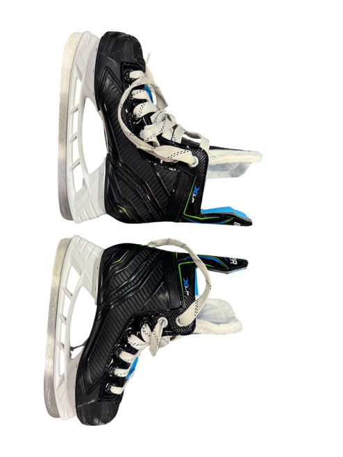 Vist Large View of Product Image Which is Used Bauer XLP Youth Hockey Skate Youth 13.0