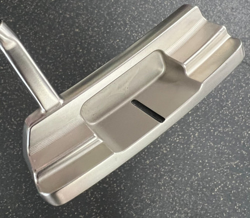 Vist Large View of Product Image Which is Used Mizuno M.CRAFT CMOI 1 Mens Putter RH