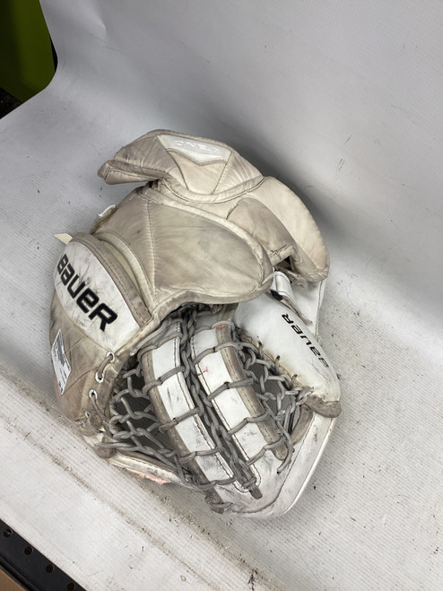 Vist Large View of Product Image Which is Used Bauer SUPREME Senior Goalie Catcher White