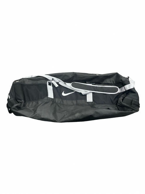 Vist Large View of Product Image Which is Used Nike Player Carry Bag Black