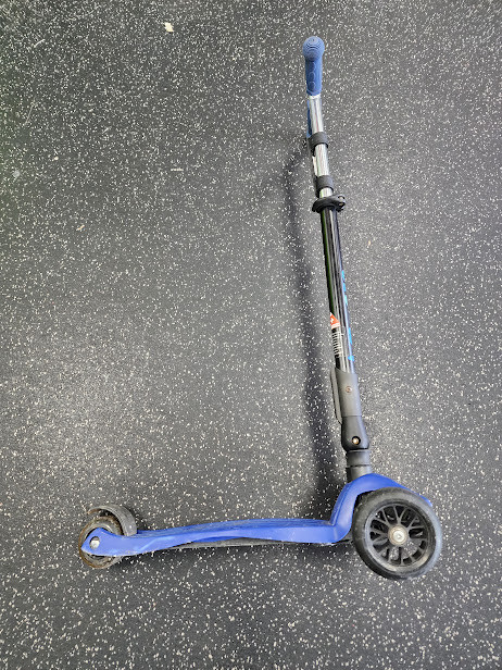 Vist Large View of Product Image Which is Used MICRO Scooter Royal Blue