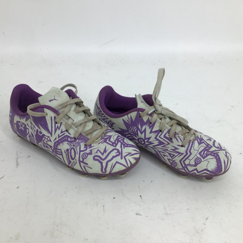 Vist Large View of Product Image Which is Used Puma CHRISTIAN PULISIC TACTO II YTH 13 CLEATS Soccer Indoor Shoes White Youth 13.0