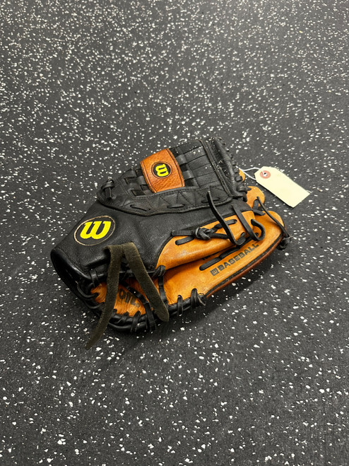 Vist Large View of Product Image Which is Used Wilson A2498 BB/SB Glove RH Throw Brown 12"