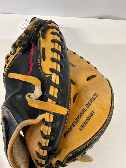 Vist Large View of Product Image Which is Used All Star CM3100SBT BB/SB Catchers RH Throw Black 33"