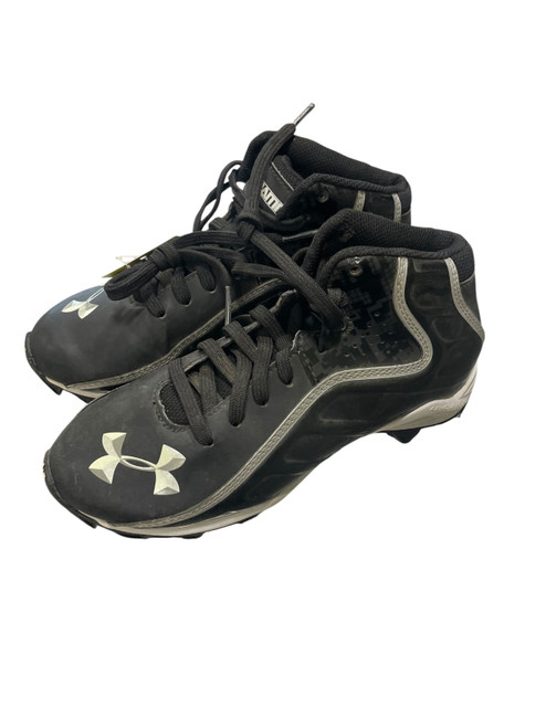 Vist Large View of Product Image Which is Used Union Jr FB Cleats Black And White Junior 02