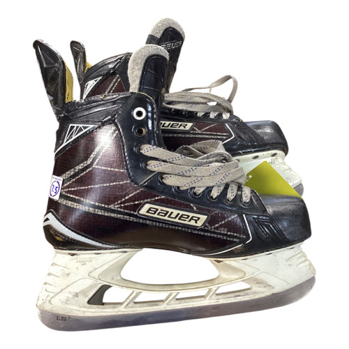 Vist Large View of Product Image Which is Used Bauer SUPREME MATRIXS Senior Hockey Skate Senior 7.5