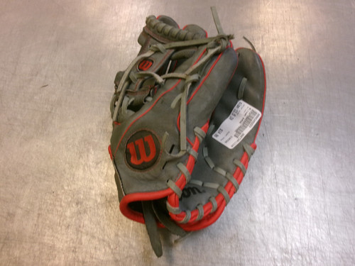 Vist Large View of Product Image Which is Used Wilson A450 BB/SB Glove RH Throw Grey 11 1/2"