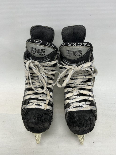 Vist Large View of Product Image Which is Used CCM TACKS 652 Junior Hockey Skate Junior 01